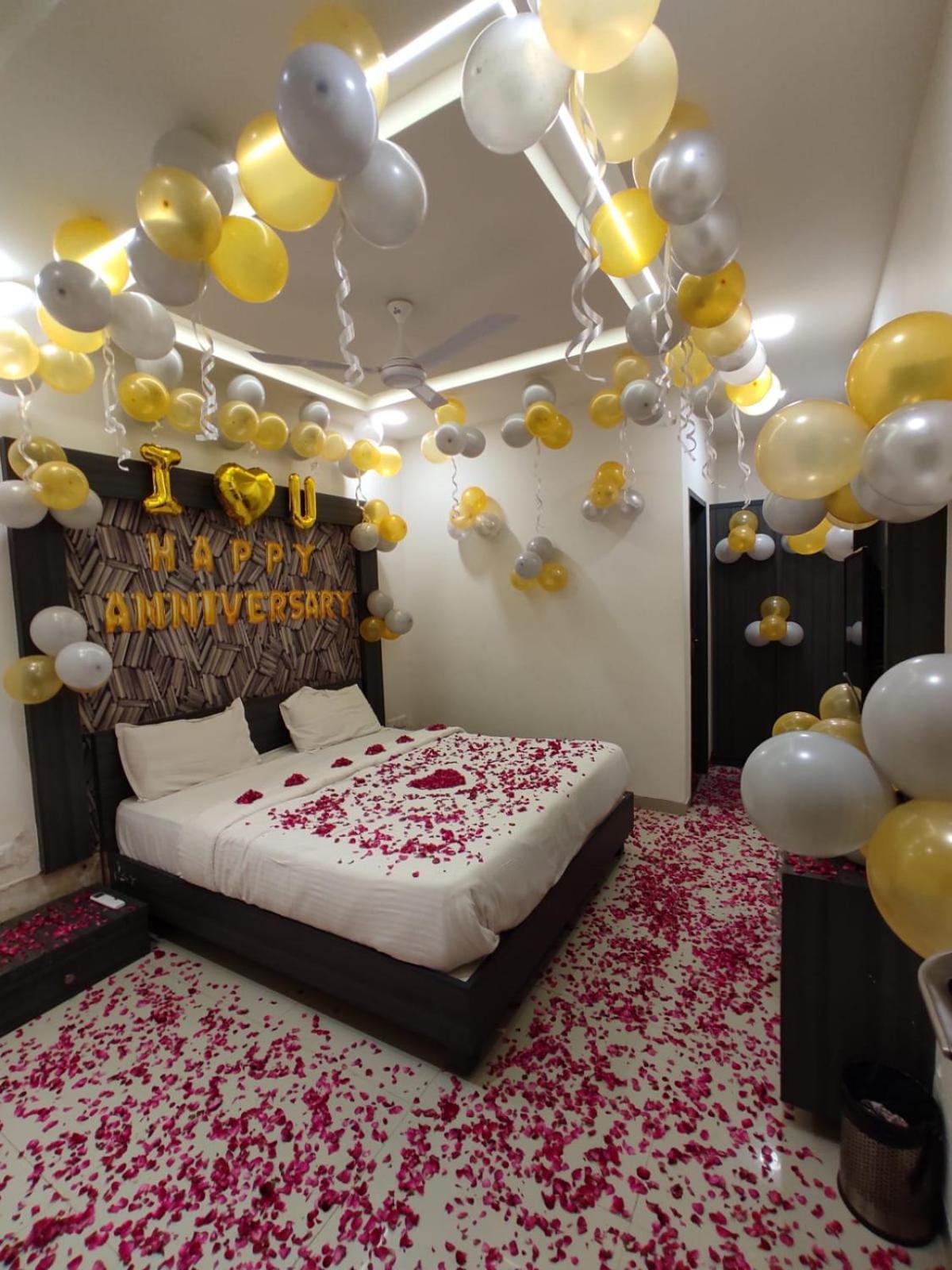 Hotel Dev Palace Ahmedabad Luaran gambar